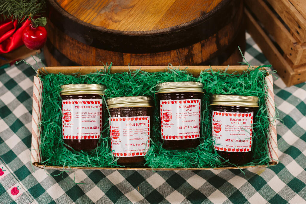 Holiday Fare Gift Box | jams and jellies by Pine Tree Apple Orchard